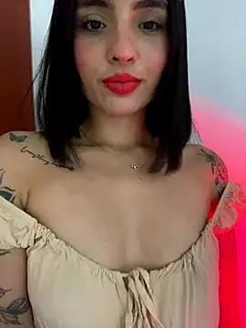 Snapshot of AngelWarm chatting on December 15, 2025, 9:52 pm AngelWarm online show from December 15, 2025, 9:52 pm