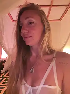 OpheliaRoxx online show from February 17, 2026, 2:08 am