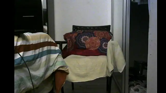 Snapshot of 3LEGSSS chatting on June 22, 2026, 9:12 pm 3LEGSSS online show from June 22, 2026, 9:12 pm