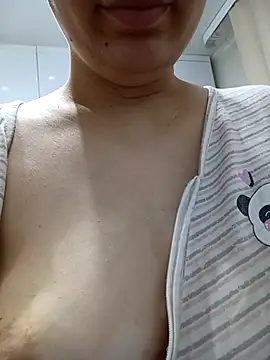 Emilyhomegirl1 online show from February 5, 2026, 12:32 pm