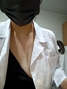 Emilyhomegirl1 online show from March 2, 2026, 5:42 pm