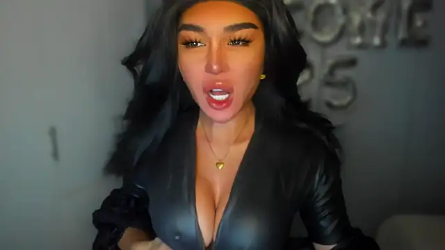 Snapshot of mxshemale_ladyboy chatting on January 1, 2025, 2:42 pm mxshemale ladyboy online show from January 1, 2025, 2:42 pm