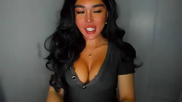 Snapshot of mxshemale_ladyboy chatting on January 15, 2025, 4:21 pm mxshemale ladyboy online show from January 15, 2025, 4:21 pm