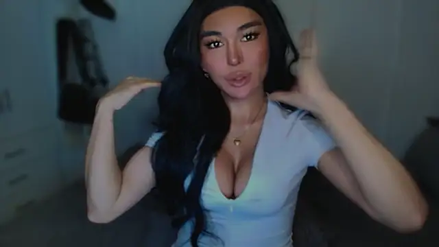 Snapshot of mxshemale_ladyboy chatting on March 8, 2025, 12:00 am mxshemale ladyboy online show from March 8, 2025, 12:00 am