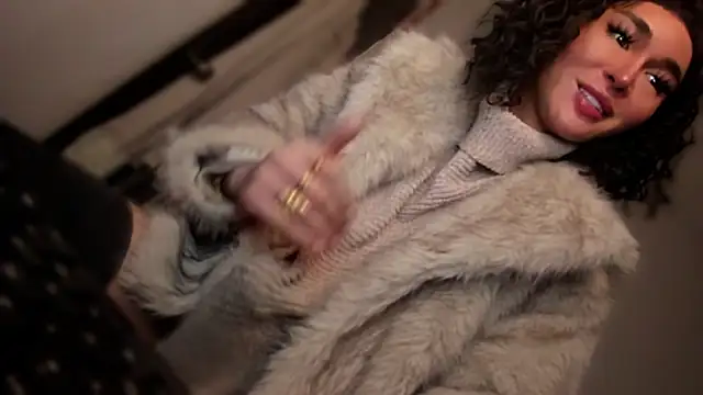 Snapshot of mxshemale_ladyboy chatting on November 20, 2025, 4:51 pm mxshemale ladyboy online show from November 20, 2025, 4:51 pm