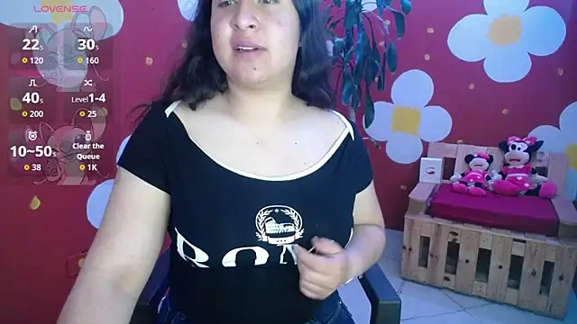 Snapshot of dollspicy chatting on December 15, 2025, 12:53 pm dollspicy online show from December 15, 2025, 12:53 pm