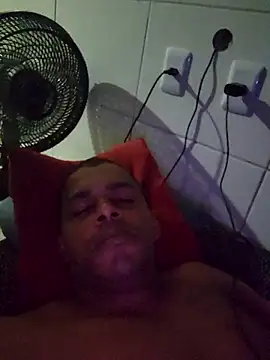 Snapshot of marreta240675 chatting on March 3, 2026, 1:45 am marreta240675 online show from March 3, 2026, 1:45 am