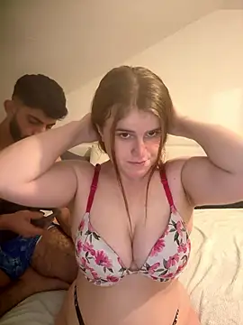 daddysgirly003 online show from January 13, 2026, 9:42 pm