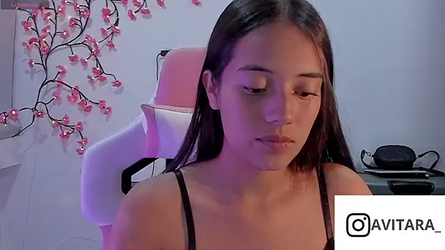 Snapshot of vanesita_ chatting on June 19, 2026, 11:52 pm vanesita online show from June 19, 2026, 11:52 pm