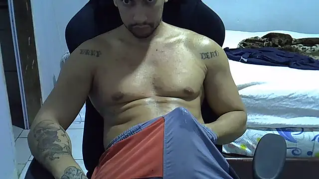 Snapshot of moreno_dotado22 chatting on August 4, 2026, 1:42 am moreno dotado22 online show from August 4, 2026, 1:42 am