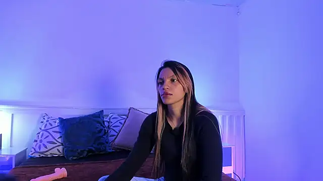 Ishtar 24 online show from December 20, 2025, 11:17 am