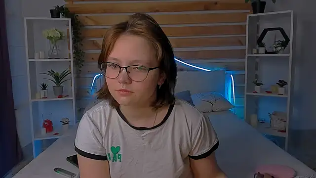 Mary Bryantt online show from February 13, 2026, 1:23 am