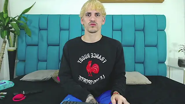 boy Dirty X online show from June 27, 2026, 5:12 am