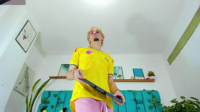 boy Dirty X online show from July 31, 2026, 5:18 am