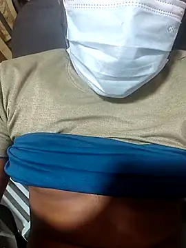  alexzz1155  online show from January 15, 2026, 4:39 am