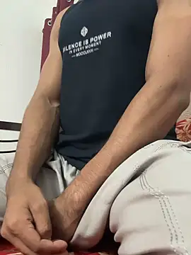 Snapshot of hot_gym_b0y chatting on June 21, 2026, 3:36 pm hot gym b0y online show from June 21, 2026, 3:36 pm