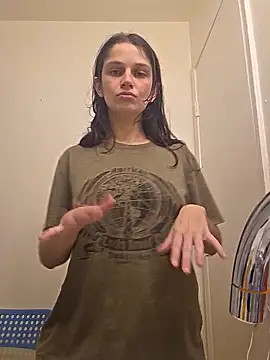 Snapshot of thingzdobvibbin chatting on December 16, 2025, 8:19 am thingzdobvibbin online show from December 16, 2025, 8:19 am