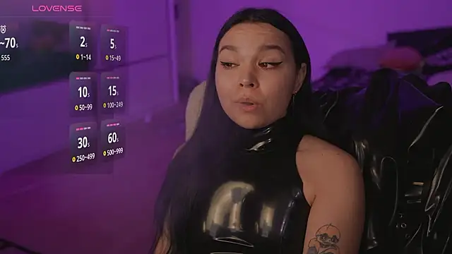 Snapshot of Dominatrix_Alice chatting on March 11, 2026, 1:55 am Dominatrix Alice online show from March 11, 2026, 1:55 am