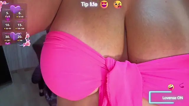 vaiolett t online show from March 10, 2026, 8:14 pm