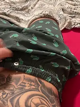 Snapshot of brancotatuad0 chatting on December 16, 2025, 6:40 am brancotatuad0 online show from December 16, 2025, 6:40 am