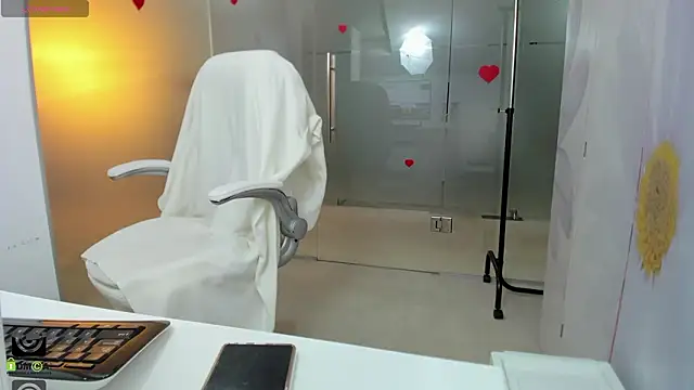 missdominna online show from February 10, 2026, 4:05 am