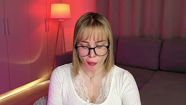 Aurelia Voss online show from March 15, 2026, 5:57 am