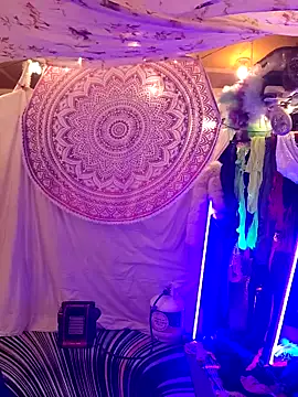 infinirose online show from March 15, 2026, 7:47 am