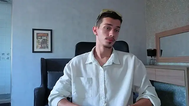 KaydenDrew online show from August 1, 2026, 4:23 am
