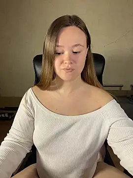 CaramelleSugarr online show from May 17, 2026, 2:24 pm