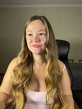 Snapshot of CaramelleSugarr chatting on July 24, 2026, 7:12 pm CaramelleSugarr online show from July 24, 2026, 7:12 pm