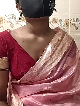 Snapshot of Puspita-Ray chatting on December 18, 2025, 2:01 pm Puspita-Ray online show from December 18, 2025, 2:01 pm