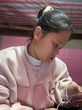 Snapshot of Thanhhuyen001 chatting on February 10, 2026, 7:56 am Thanhhuyen001 online show from February 10, 2026, 7:56 am
