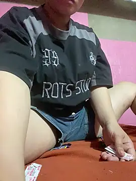Snapshot of Thanhhuyen001 chatting on April 2, 2026, 4:54 am Thanhhuyen001 online show from April 2, 2026, 4:54 am