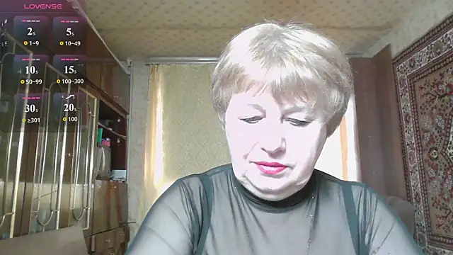 Snapshot of Casey_peach chatting on May 4, 2026, 5:25 am Casey peach online show from May 4, 2026, 5:25 am