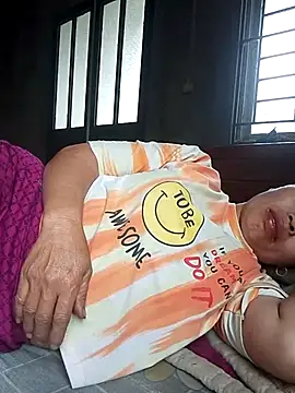 Maikha08 online show from April 30, 2026, 6:53 am