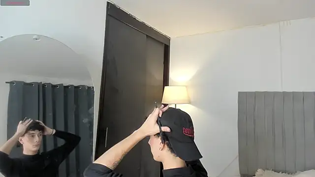 im thomass online show from March 10, 2026, 2:55 pm