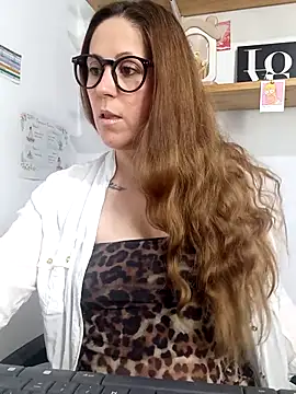 SofiEsteves online show from April 25, 2026, 2:25 pm