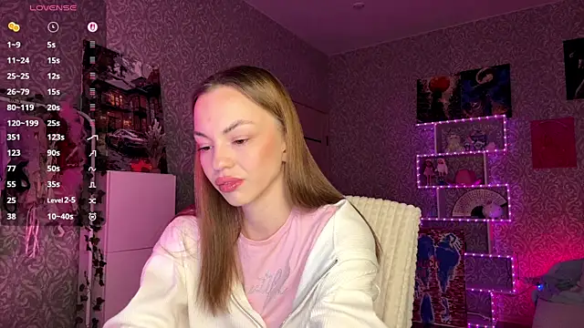 Snapshot of GenevaWhinery chatting on December 17, 2025, 12:22 pm GenevaWhinery online show from December 17, 2025, 12:22 pm