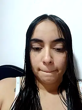 latin mommy  online show from February 28, 2026, 2:56 am