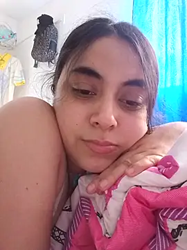 latin mommy  online show from March 17, 2026, 1:03 pm