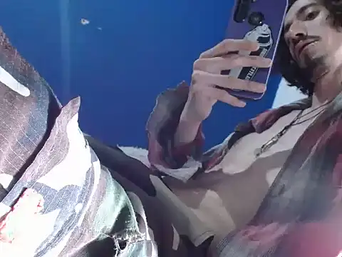 sk8-boy online show from December 16, 2025, 6:02 pm