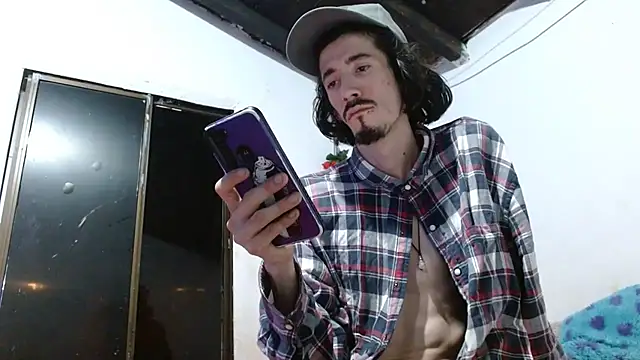 Snapshot of sk8-boy chatting on July 15, 2026, 9:09 pm sk8-boy online show from July 15, 2026, 9:09 pm
