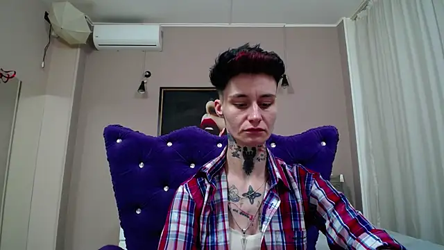 Snapshot of KennyXSX chatting on June 5, 2026, 12:22 pm KennyXSX online show from June 5, 2026, 12:22 pm