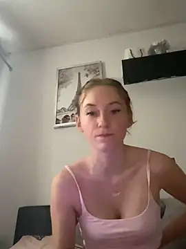 Snapshot of Keriacat_ chatting on February 27, 2026, 8:14 am Keriacat online show from February 27, 2026, 8:14 am