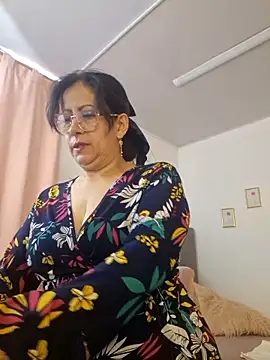 Snapshot of christy_ant chatting on May 26, 2026, 4:14 pm christy ant online show from May 26, 2026, 4:14 pm