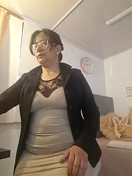 Snapshot of christy_ant chatting on July 7, 2026, 7:07 pm christy ant online show from July 7, 2026, 7:07 pm