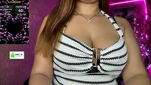 DimondGirl  online show from July 20, 2026, 7:16 pm