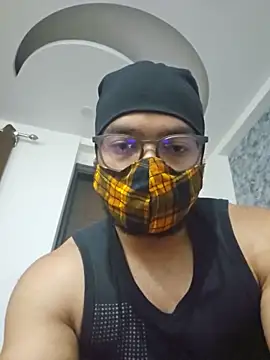 NunnuLelo online show from June 11, 2026, 10:41 pm