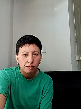 Mei and Gaby online show from January 14, 2026, 5:29 pm