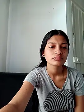 Mei and Gaby online show from February 1, 2026, 5:11 pm